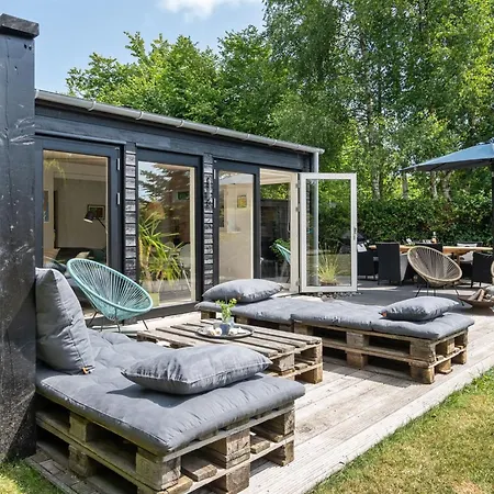 Edin - 400m From The Sea By Interhome Bøtø By
