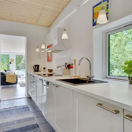 Edin - 400m From The Sea By Interhome Bøtø By