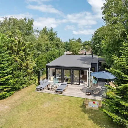 Edin - 400m From The Sea By Interhome Feriehus